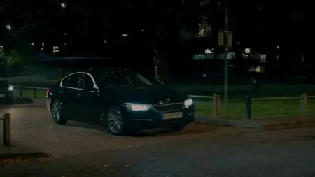 MotherFatherSon S01E03