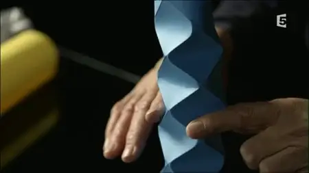 (Fr5) Le monde en plis - Le code origami (2015)