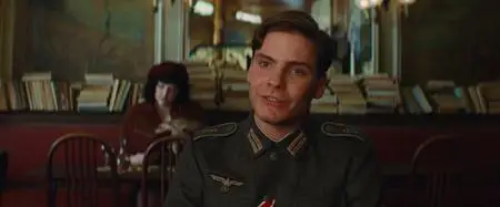 Inglourious Basterds (2009)