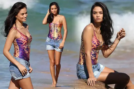 Shanina Shaik - Photoshoot on Bondi Beach, Australia