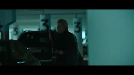 The Helicopter Heist S01E03