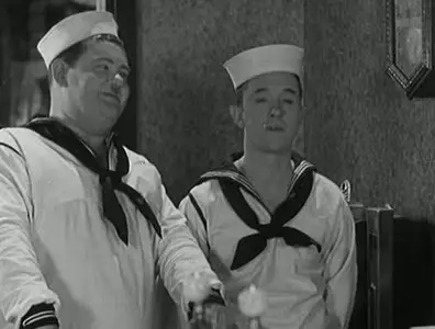 LAUREL & HARDY: Men O´ War (1929)