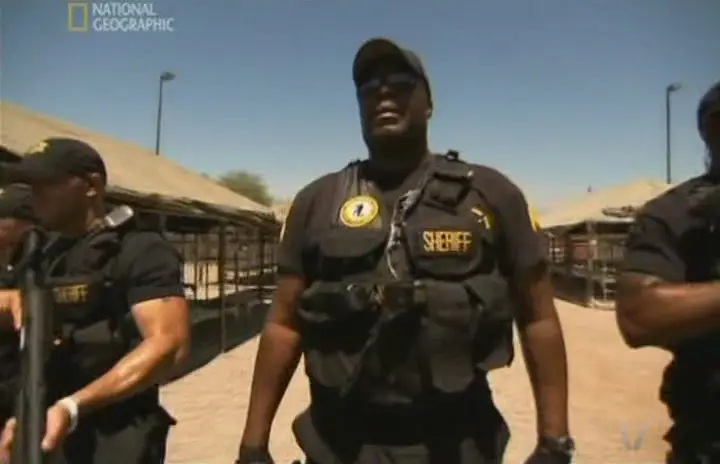 Худшие тюрьмы Америки: Скованные одной цепью / Lockdown - Arizona Tent City (2007)