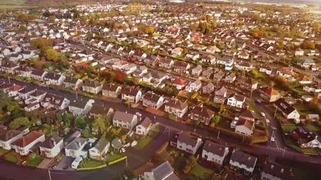 Two Doors Down S03E01