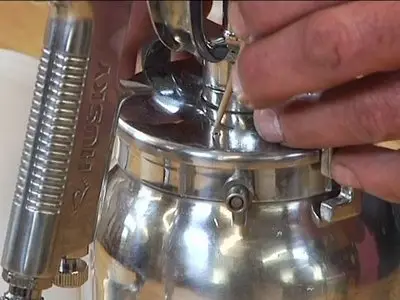 Woodworkers Guild Of America - Finishing Essentials: Spraying