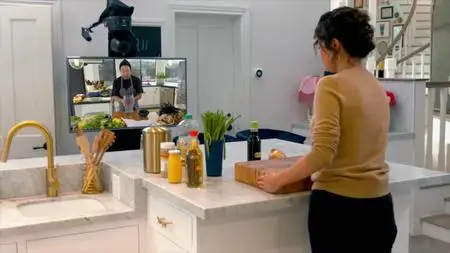 Selena + Chef S01E04