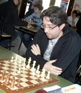 Une sélection tirée des problèmes d'échecs composés au cours des 30 dernières années (Chess)  