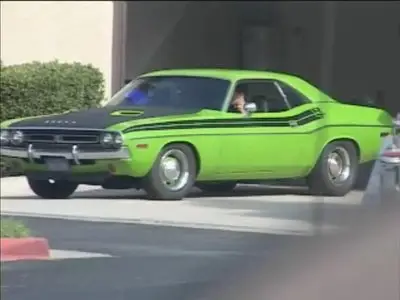 Overhaulin S02E08 - Challenging Mopar
