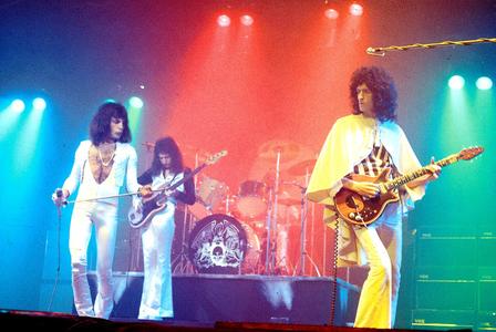 Queen - A Night At The Opera Tour + Summer '76 (21 Live Bootlegs) (1975-1976)