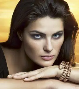 Isabeli Fontana by Mert Alas and Marcus Piggott for Bulgari Goldea Fragrance 2016