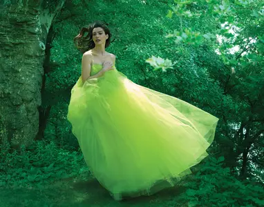 Anne Hathaway by Annie Leibowitz for Vogue US August 2025