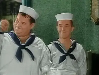 LAUREL & HARDY: Men O War (1929) - colored -