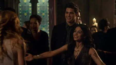 Shadowhunters S03E01