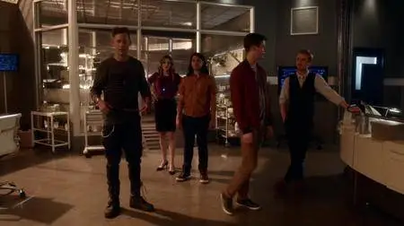 The Flash S03E11 (2017)