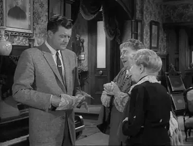 Alfred Hitchcock: Bull in a China Shop (1958)