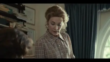 Mrs. America S01E01