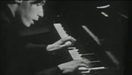 Glenn Gould, Au-delà du temps [Glenn Gould, Hereafter] (2006)