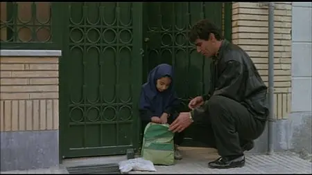Nun va Goldoon / A Moment of Innocence (1996)