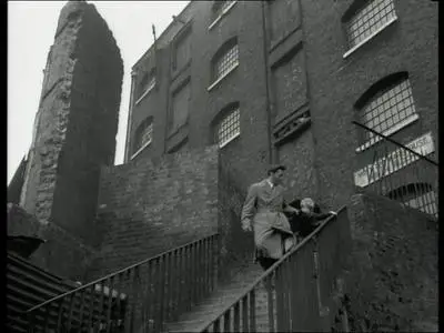 (Charles CRICHTON)  Hunted (Rapt) [DVDrip] 1952 BivX 