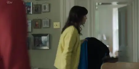 Holding S01E02