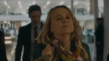 MotherFatherSon S01E01