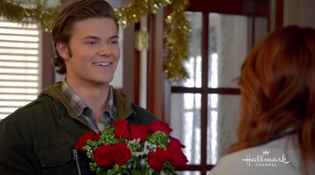 Christmas Under Wraps (2014)