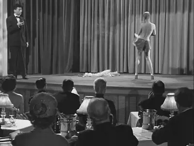 Mademoiselle Striptease (1956)