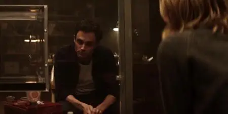 YOU S01E10
