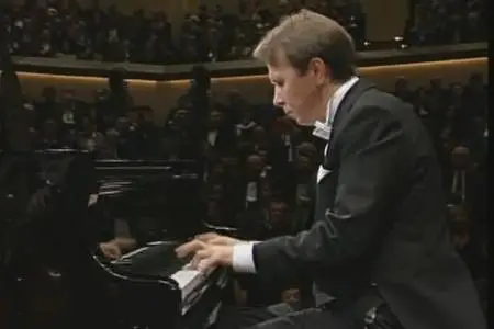 Mikhail Pletnev - PLETNEV PLAYS RACHMANINOV RHAPSODY ON A THEME OF PAGANINI