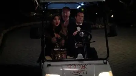 Modern Family S09E16