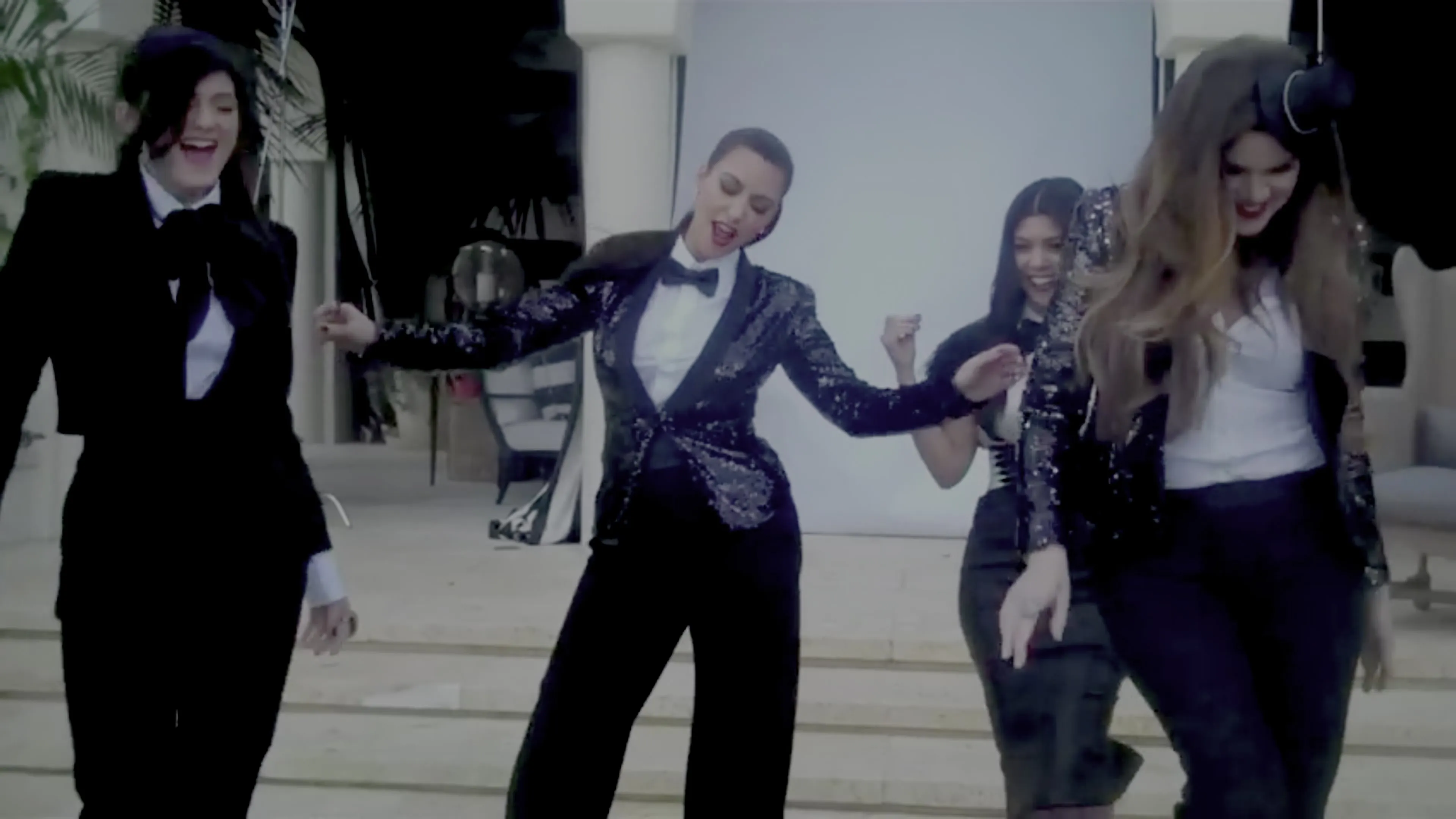 Keeping Up with the Kardashians S07E02