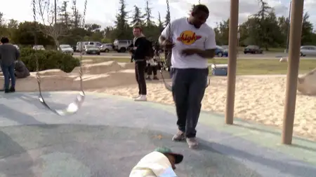 Loiter Squad (2012 S03E01 Sweet Chin Music LS