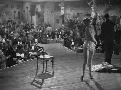 Mademoiselle Striptease (1956)