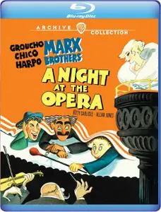 A Night at the Opera (1935) + Extras [w/Commentary]