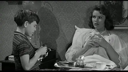 13 Ghosts (1960) + 13 Frightened Girls! (1963) [Re-UP]