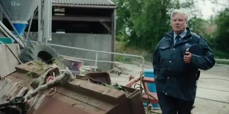 Holding S01E02