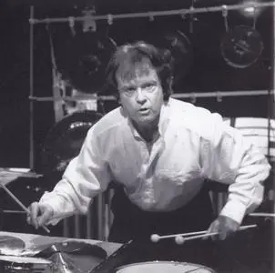 Iannis Xenakis - Idmen & Pleiades - Les Pleiades, Choeur Gulbenkian, Sylvio Gualda (1992) {Erato 2292-45771-2}