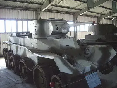 BT-5 Walk Around