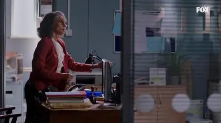 Keeping  Faith S01E02