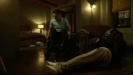 Gang Related S01E04