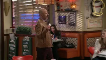 Superior Donuts S01E09