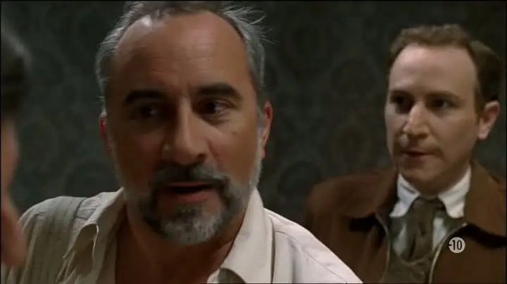 Un cadavre sur l'oreiller (2011)