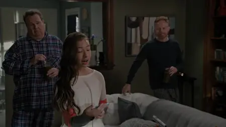 Modern Family S11E03