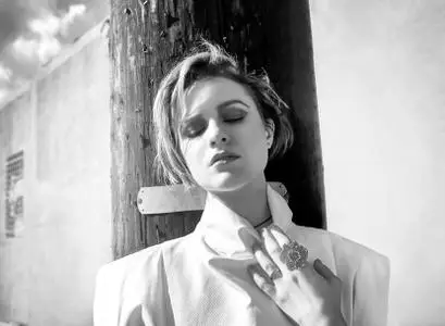 Evan Rachel Wood and Zach Villa by Mote Sinabel for ContentMode May 2017