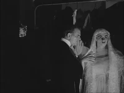 Final Curtain (1957)