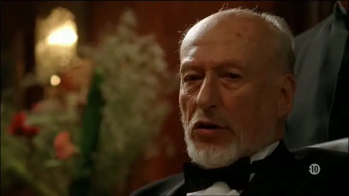 Un cadavre sur l'oreiller (2011)