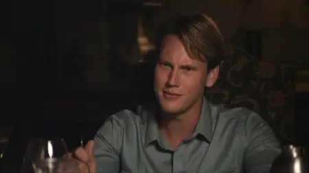 She Loves Me Not (2013)