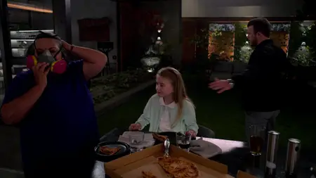 Home Economics S02E03