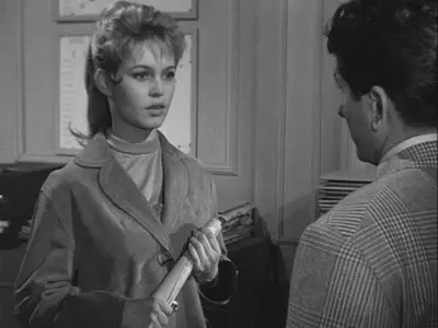 Mademoiselle Striptease (1956)