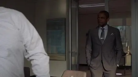 Suits S07E01